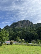 密岩神社側より…