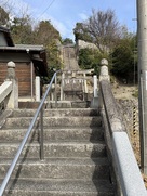 塩釜神社への階段