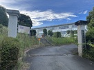 旧三村小学校正門…