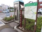 標柱と駐車場