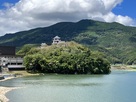 遠景（肱川対岸の肱川緑地から）…