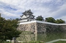 天守(岸城神社側から)…