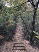 城趾南側の土橋…