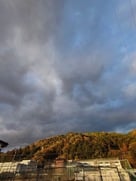 吉田郡山城　城址遠景…