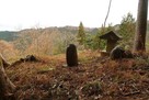 川手城 守護神 城山八幡の石祠