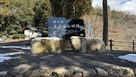 出丸駐車場の城址碑…