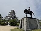 天守と藤堂高虎公像…