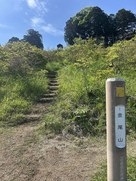 三郭から見上げた山頂展望台