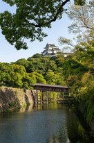 廊下橋の架かる城…