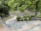 西から見た鶴の渓