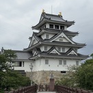 天守(出世橋から)…