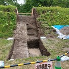 土塁発掘現場