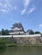 東側からの天守…