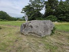 上舘内にある「べご石」と四戸城の標柱…