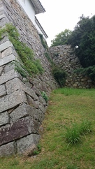 櫓下の石垣