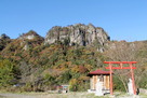 岩櫃山と密岩神社…