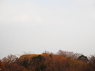 椎ノ木城から見る阿坂城…