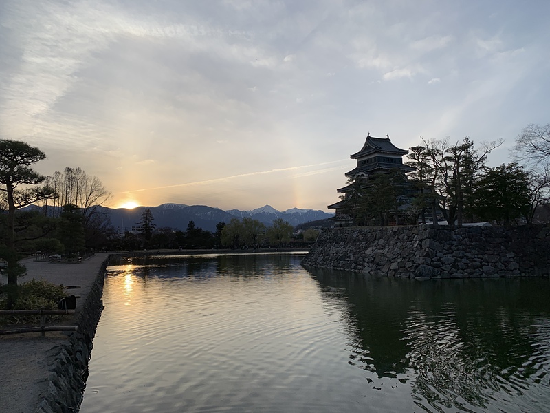 日没の松本城