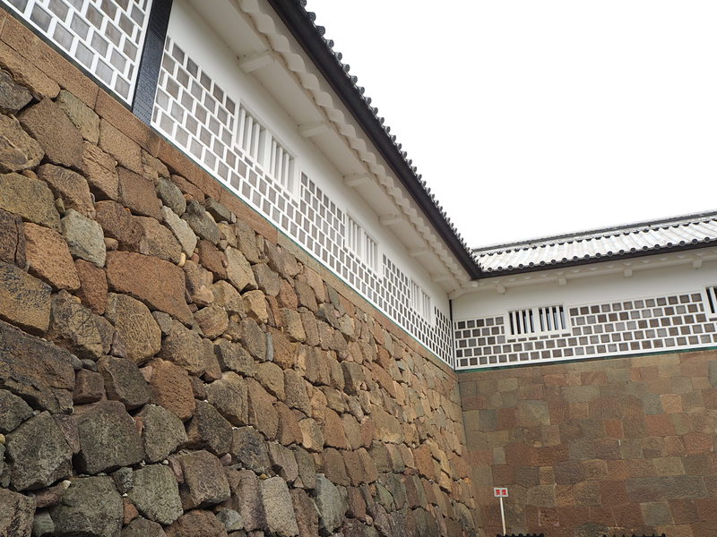 石川門続櫓の石垣