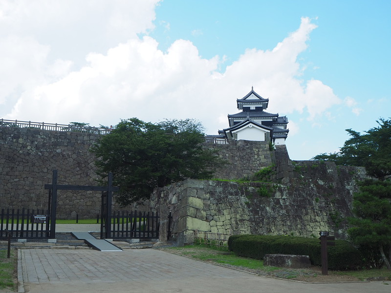 清水門跡と三重櫓