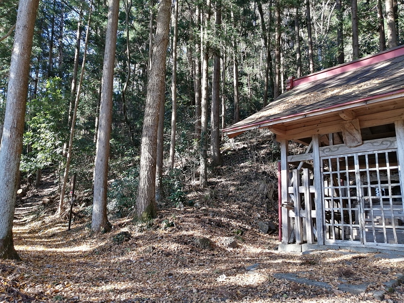 常盤神社と愛宕神社への登り口