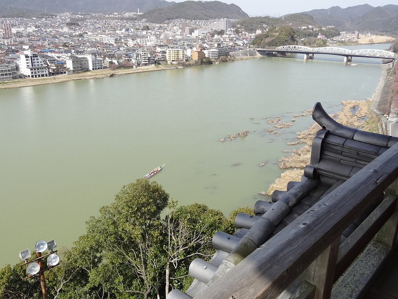犬山城から木曽川を望む