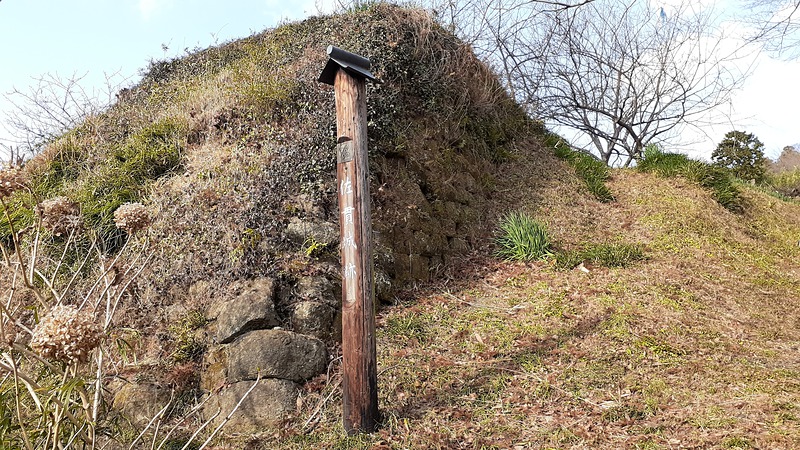 登城口の石垣