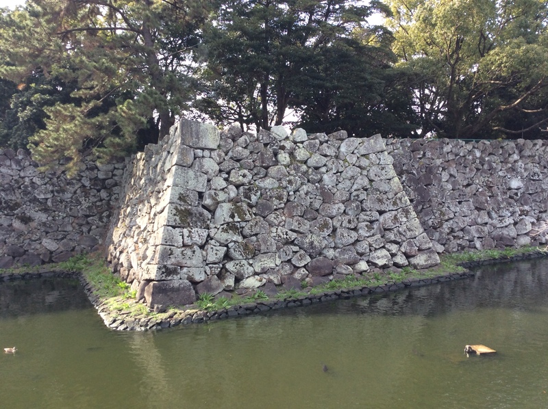 東丸の三重櫓跡