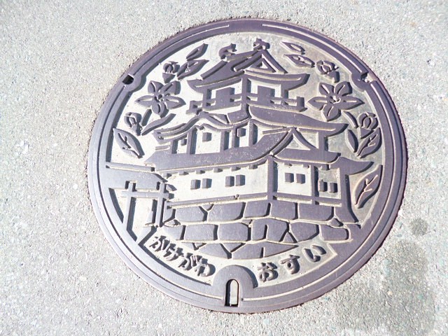 掛川城柄のマンホール