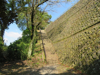 山城への階段