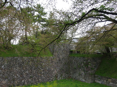 正門前外堀の石垣