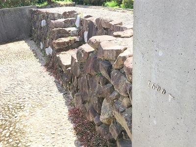 詰めの段　石垣