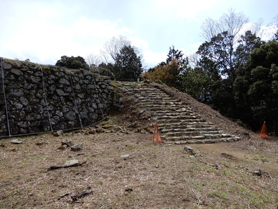 本丸虎口の石階段