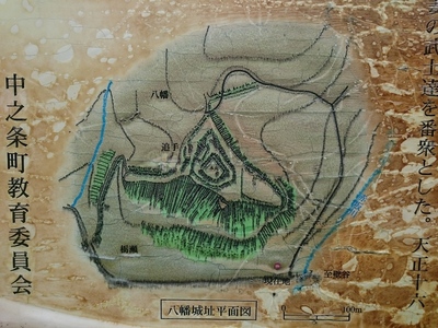 八幡城の平面図
