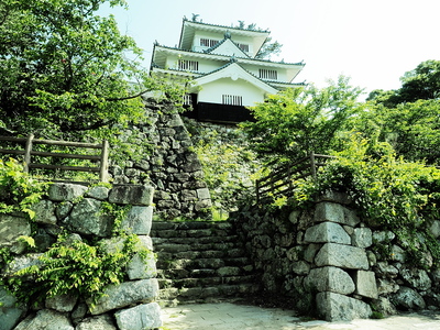 石垣と鉄櫓
