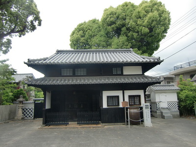 二階建陣屋門（移築）