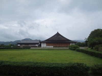 埋門付近から見た篠山城大書院