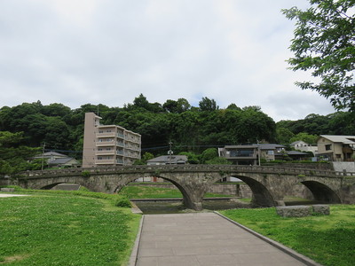 石橋と東福寺城