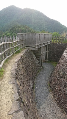 本郭の櫓門