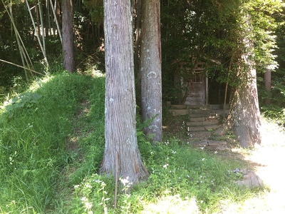 田間神社裏の登城口