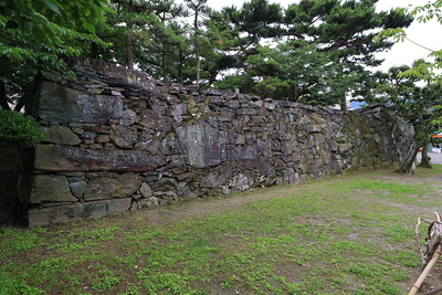 武具櫓跡の北面石垣