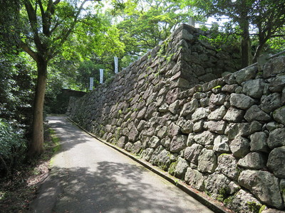 城址南側の石垣