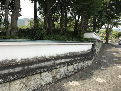 周南市文化会館の塀