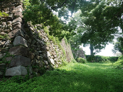 本丸南側石垣