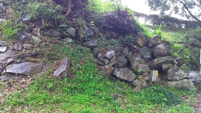 二の丸跡の石垣
