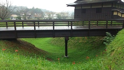 空堀と大手橋