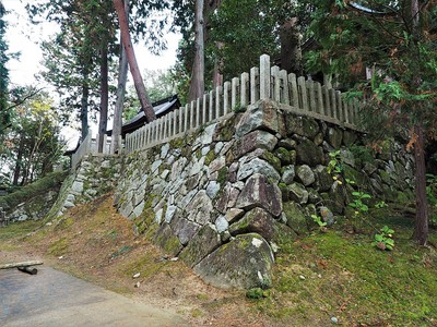 八幡神社の石垣