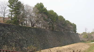 二の丸 堀と石垣