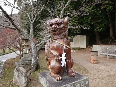 天石門別神社の狛犬