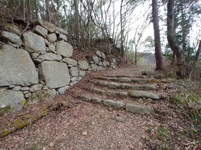 平井丸手前の石段